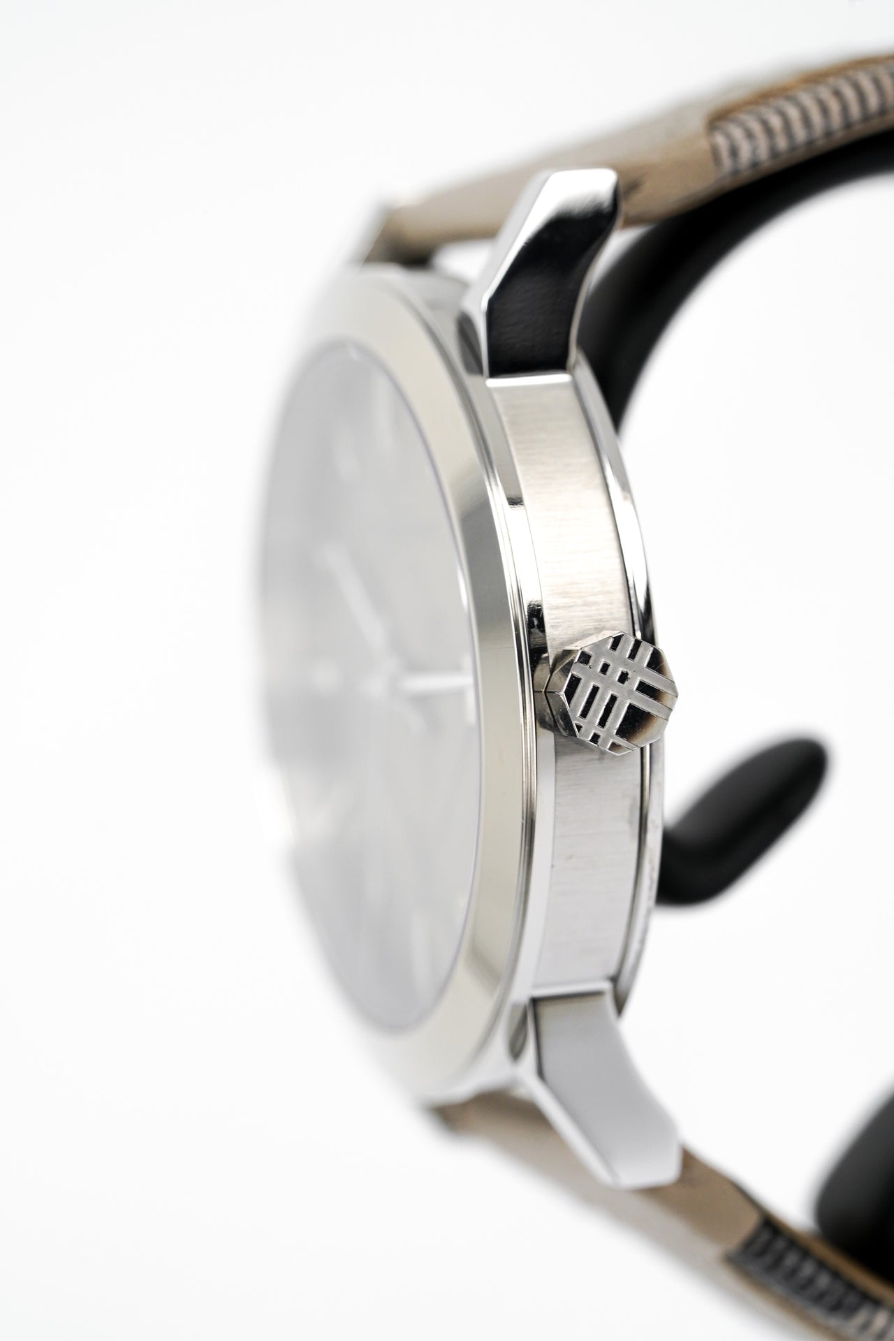 Burberry Women’s Swiss Made Leather Strap Beige Dial Women's Watch BU9021 - Kiwi Watches #3