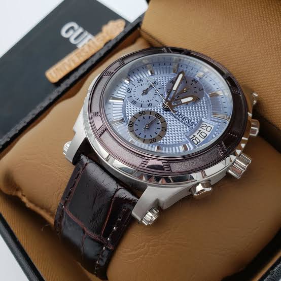Guess Chronograph Blue Dial Leather Strap Men's Watch W0673G1