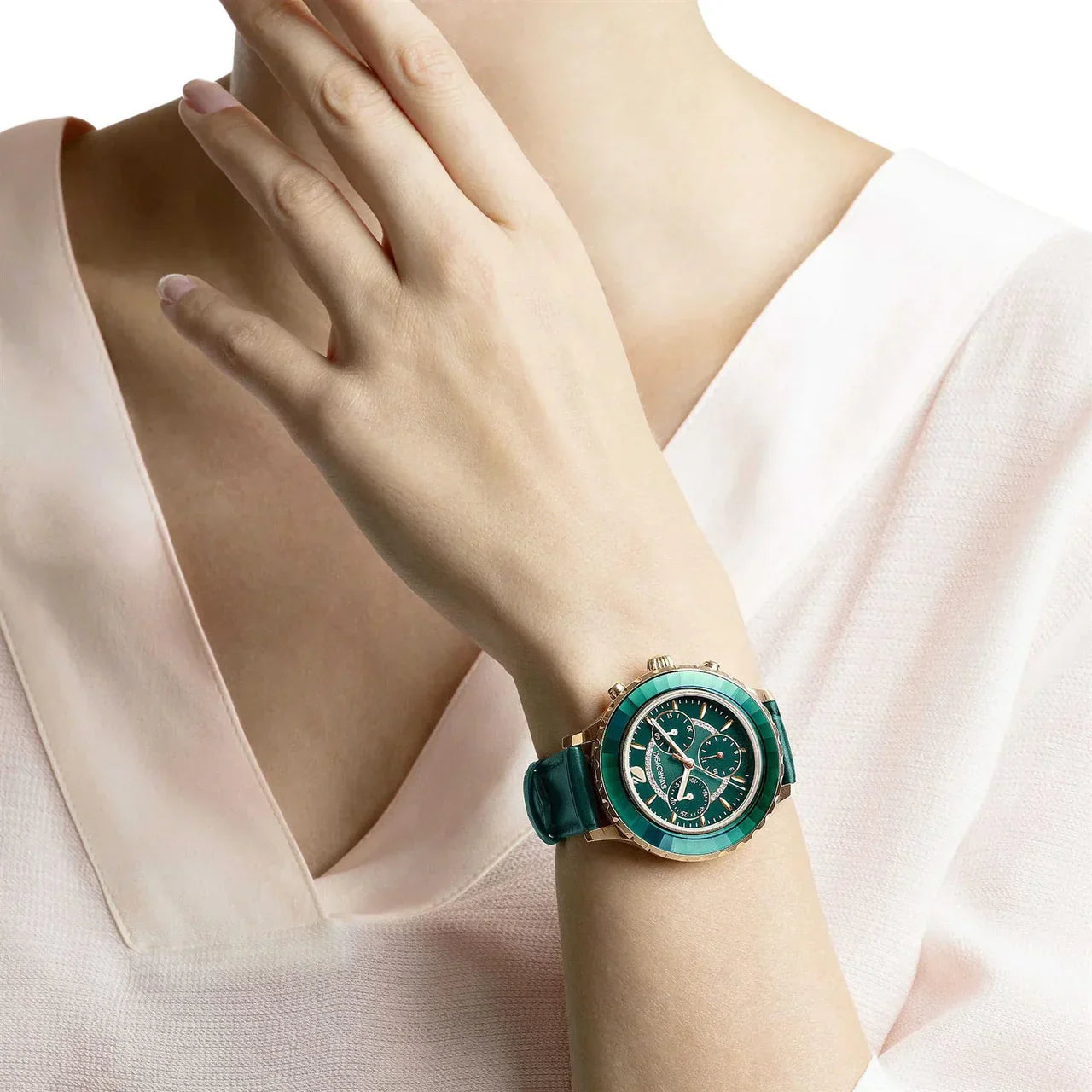 Swarovski Octea Lux Chrono Green Dial Green Leather Strap Women's Watch 5452498
