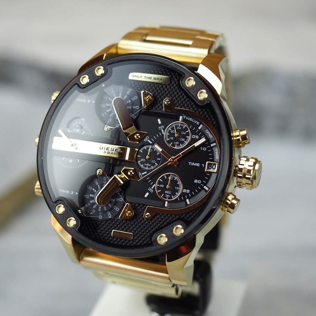 Diesel Big Daddy DZ7333 Gold Stainless Steel 4 Time Zones 30m Water Resistant