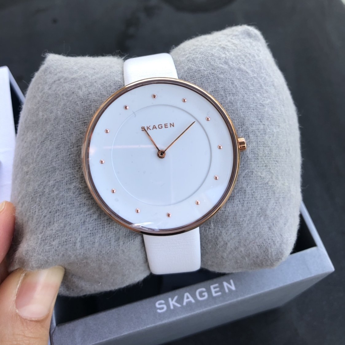 Skagen Gitte White Dial Leather Strap Ladies Watch SKW2291