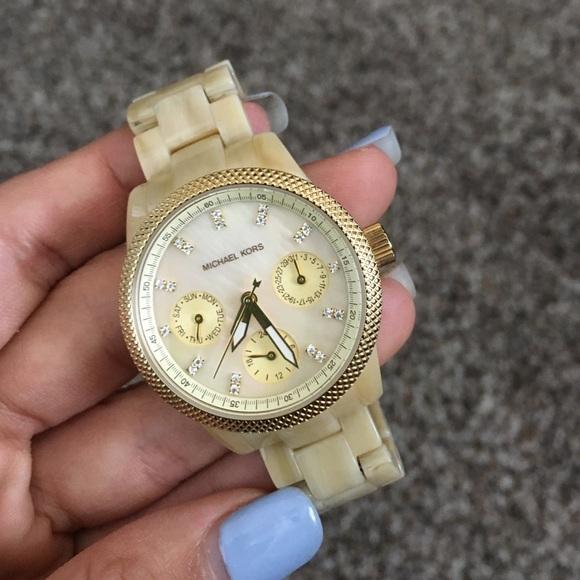 Michael Kors White Mother of Pearl Dial Ladies Watch MK5400